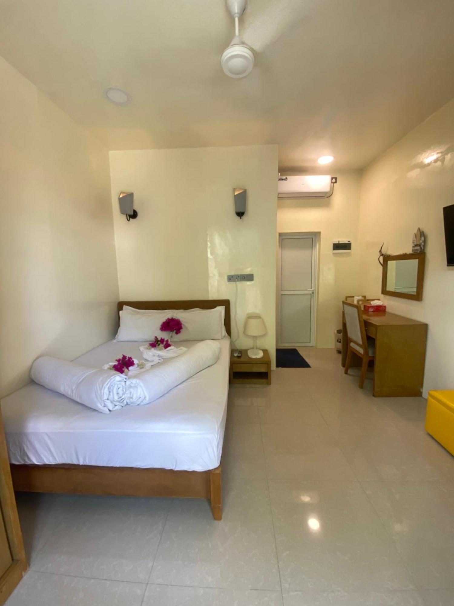 Maavaharu Guest House Himmafusi Kültér fotó